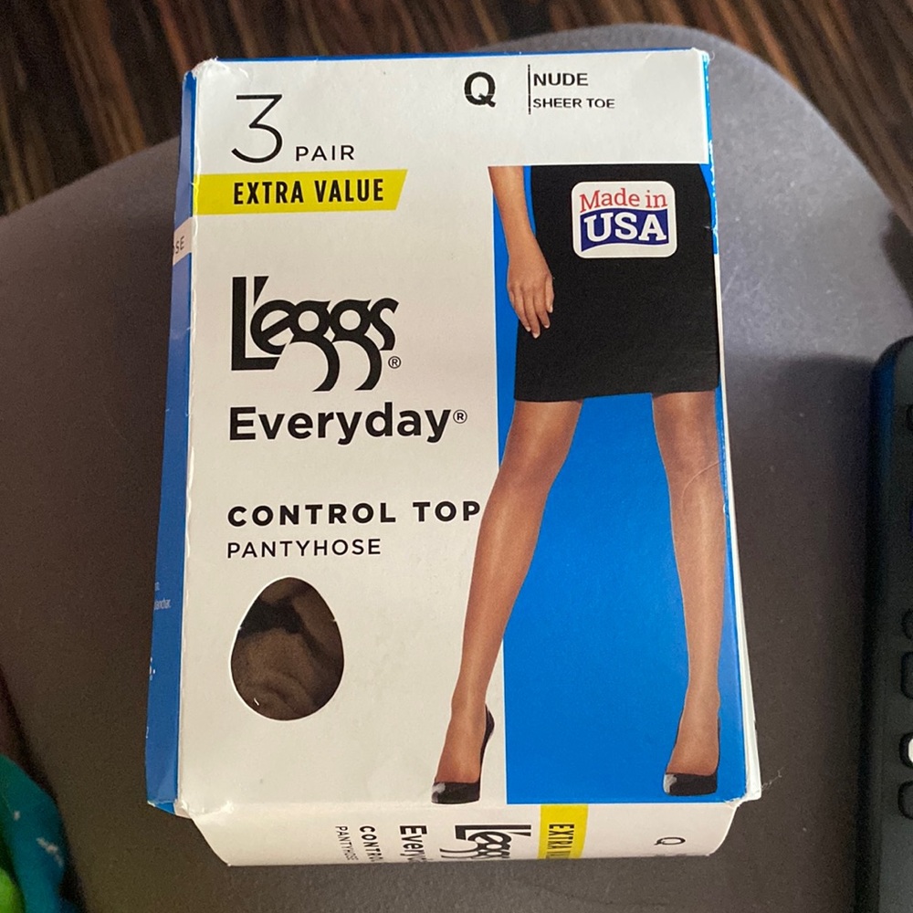 Nude pantyhose, three pack